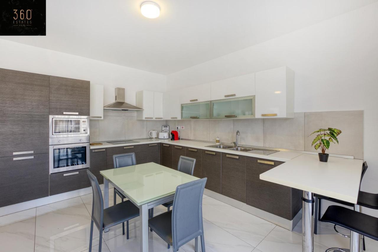 Lux Sea Front Penthouse With Breathtaking Views In St Pauls By 360 Estates Apartment St. Paul's Bay Exterior photo