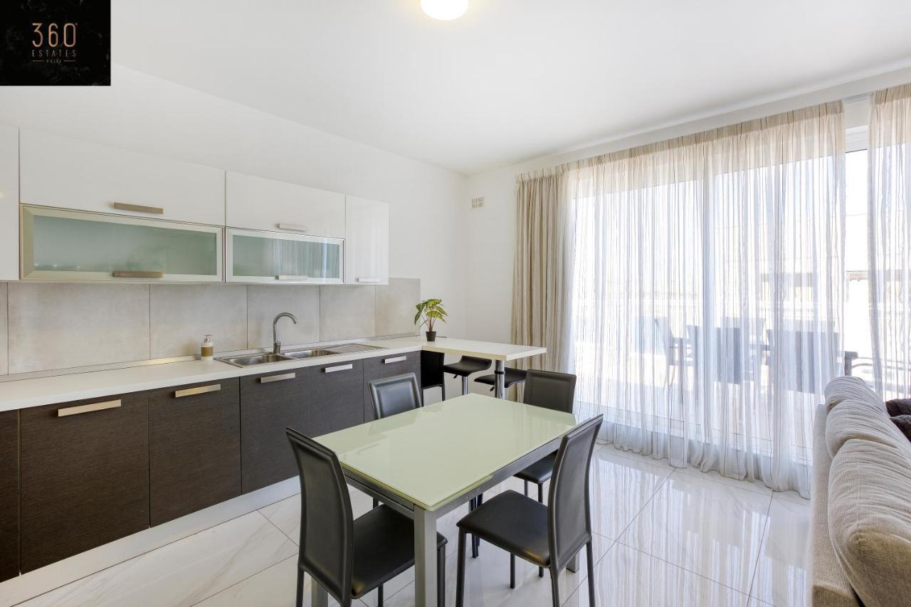 Lux Sea Front Penthouse With Breathtaking Views In St Pauls By 360 Estates Apartment St. Paul's Bay Exterior photo